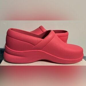 Klogs Pink Slip-On Comfort Clogs